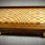 Нарди.
Дерево 100%
Матеріал ясен, вільха, клен, дуб морений, черешня, епоксидна смола.
Ручна робота.